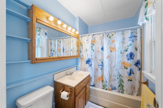 1252 Arkwright St, Saint Paul, MN 55130 - full bathroom featuring vanity and shower / tub combo