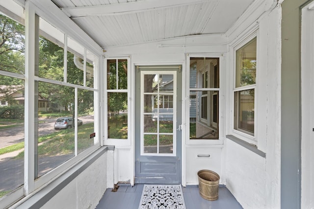 1252 Arkwright St, Saint Paul, MN 55130 - view of unfurnished sunroom