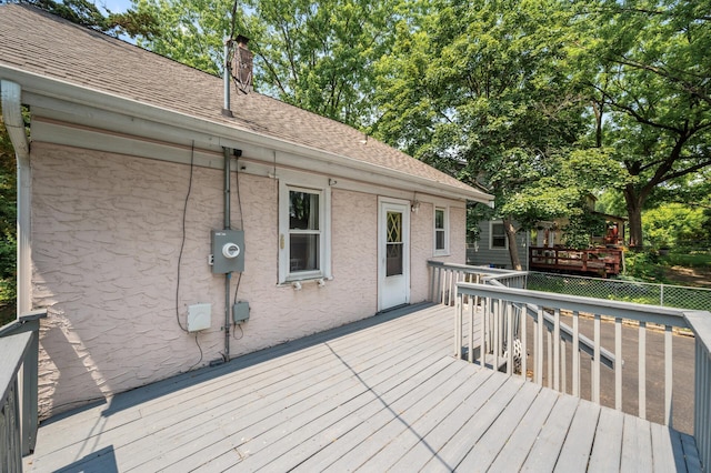1252 Arkwright St, Saint Paul, MN 55130 - view of wooden terrace