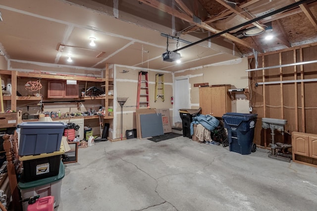 217 Hickory Ln E, Shakopee, MN 55379 - garage with a garage door opener