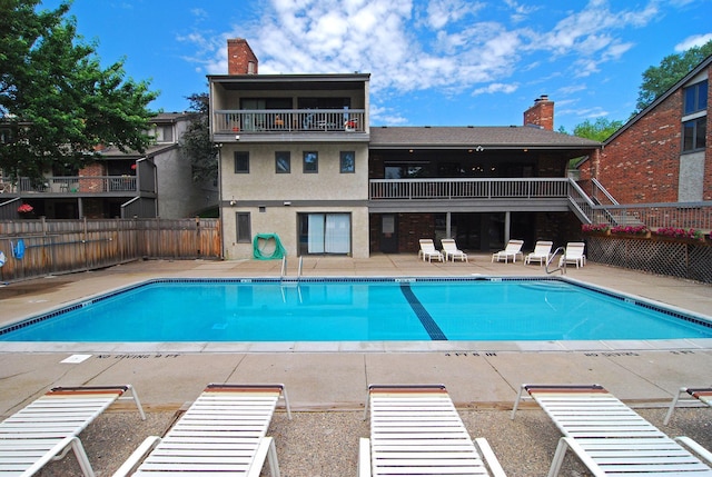 6050 Blake Ridge Rd, Edina, MN 55436 - community pool featuring a patio area