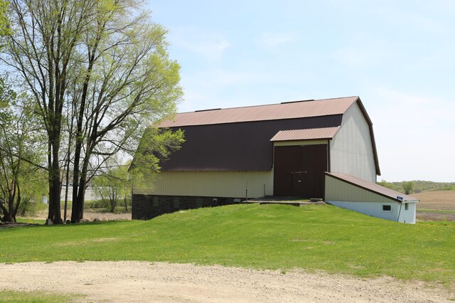 6200 37th St W, Webster, MN 55088 - view of pole building featuring a lawn
