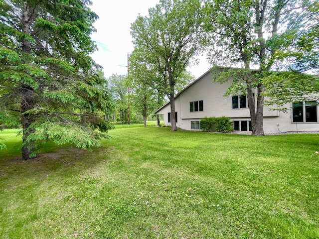 416 Rako St SW, Bemidji, MN 56601 - view of green lawn