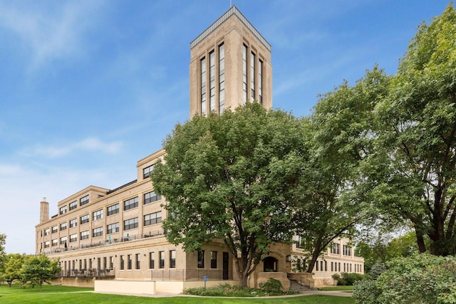 730 Stinson Blvd Unit 425, Minneapolis, MN 55413 - view of building exterior