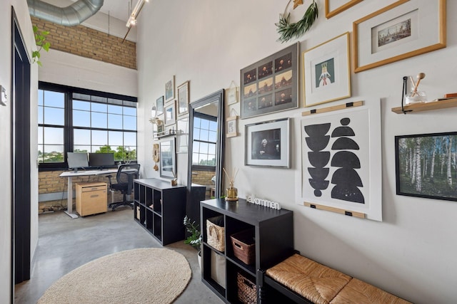 730 Stinson Blvd Unit 425, Minneapolis, MN 55413 - office area with concrete floors, healthy amount of natural light, and a towering ceiling