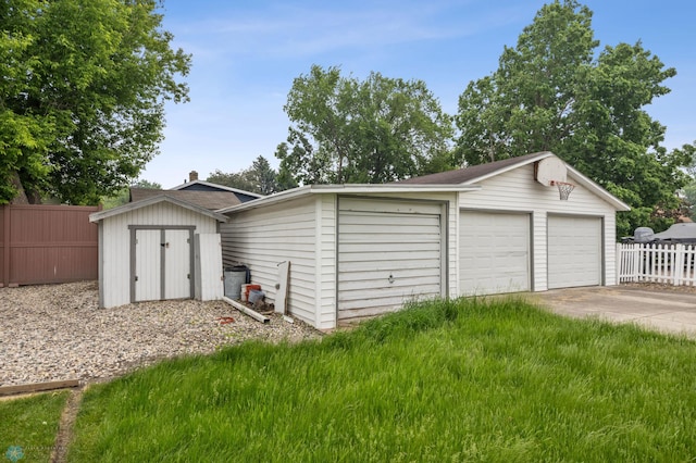 214 14th St N, Moorhead, MN 56560 - view of detached garage