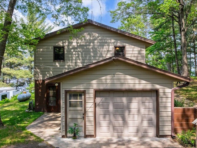 1474 Shamineau Dr, Motley, MN 56466 - view of detached garage