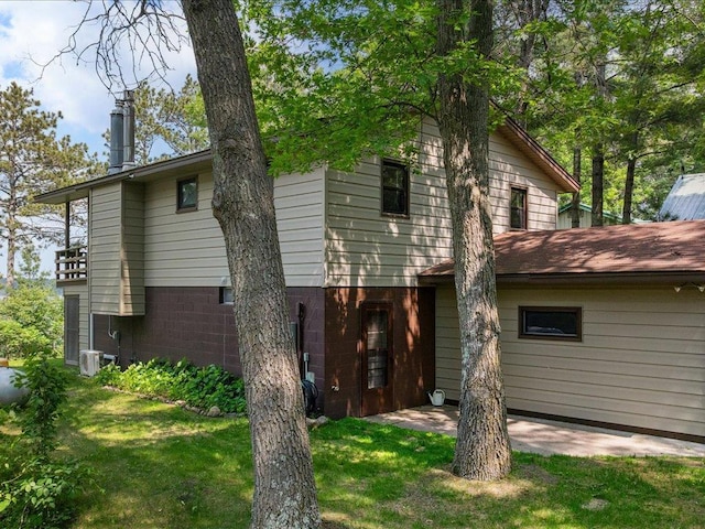 1474 Shamineau Dr, Motley, MN 56466 - rear view of property featuring a yard