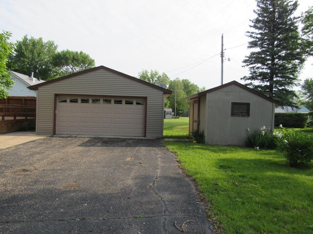 457 Rohrer St, Round Lake, MN 56167 - view of detached garage
