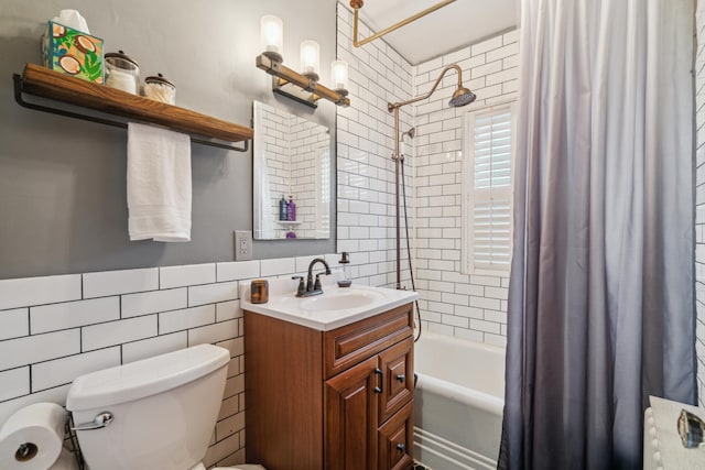 5705 36th Ave S, Minneapolis, MN 55417 - full bath featuring tile walls, shower / bath combo with shower curtain, and vanity