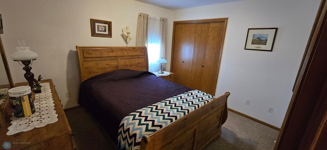 4708 21st St N, Moorhead, MN 56560 - carpeted bedroom featuring baseboards and a closet