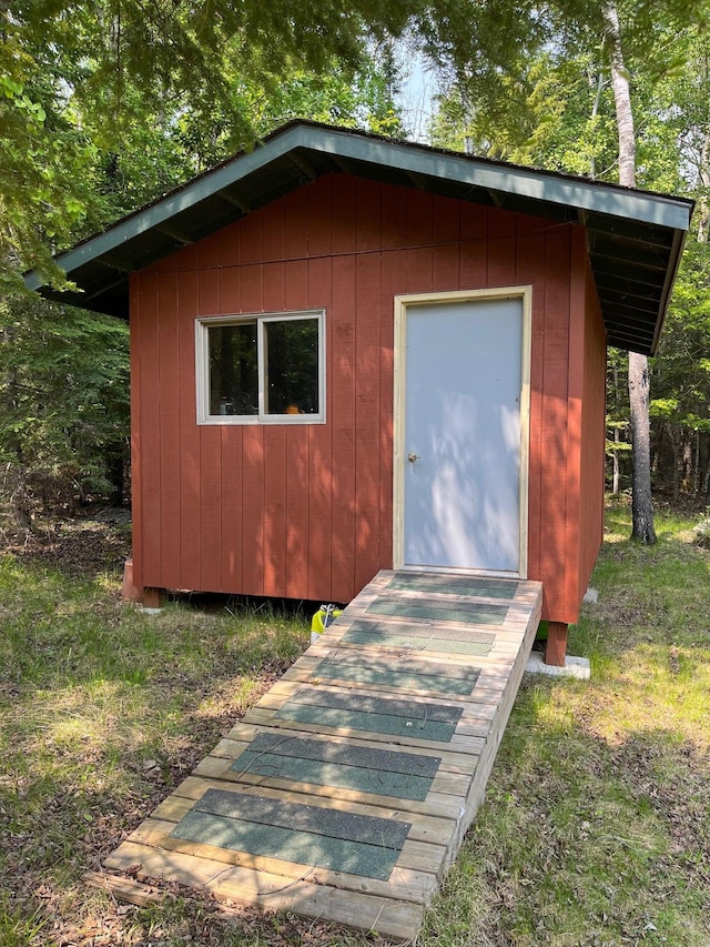 1760 Grindstone Is, International Falls, MN 56649 - view of shed