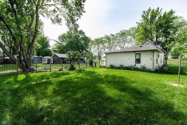 425 12th Ave S, Fargo, ND 58103 - view of yard