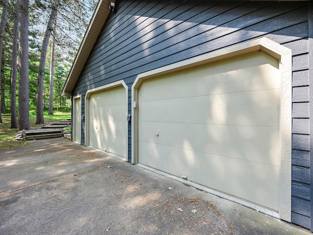3709 Half Moon Cir, Jackson Twp, WI 54830 - view of garage