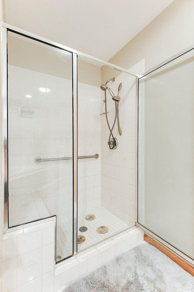5 Anemone Cir, North Oaks, MN 55127 - full bath featuring a shower stall