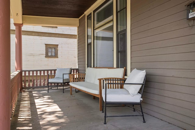 681 Dayton Ave, Saint Paul, MN 55104 - view of wooden porch