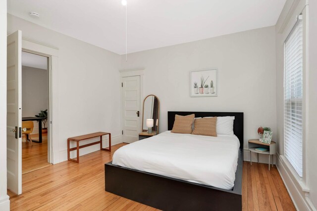 681 Dayton Ave, Saint Paul, MN 55104 - bedroom with light wood-style flooring