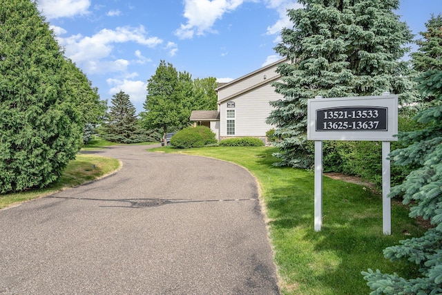 13525 Partridge Cir NW, Andover, MN 55304 - view of asphalt driveway