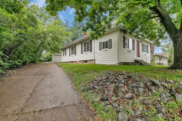 17 Riverside Ave S, Sartell, MN 56377 - view of front of house with a chimney
