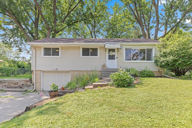 2775 Fernwood St, Roseville, MN 55113 - photo 1