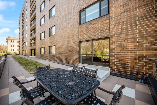 2885 Knox Ave S Unit 202, Minneapolis, MN 55408 - view of patio / terrace with outdoor dining space