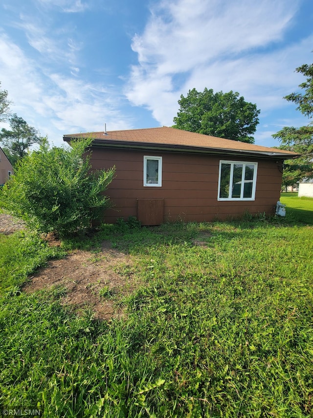 203 Ann Ave E, Clarissa, MN 56440 - view of side of home