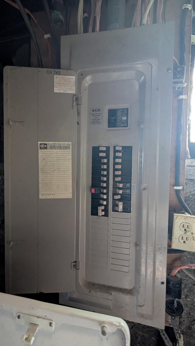 307 10th St S, Wheaton, MN 56296 - utilities featuring electric panel
