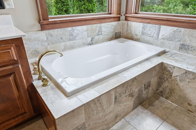 2906 Butternut Dr, Chaska, MN 55318 - full bath featuring a garden tub and vanity