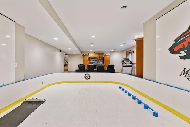 2906 Butternut Dr, Chaska, MN 55318 - interior space featuring recessed lighting