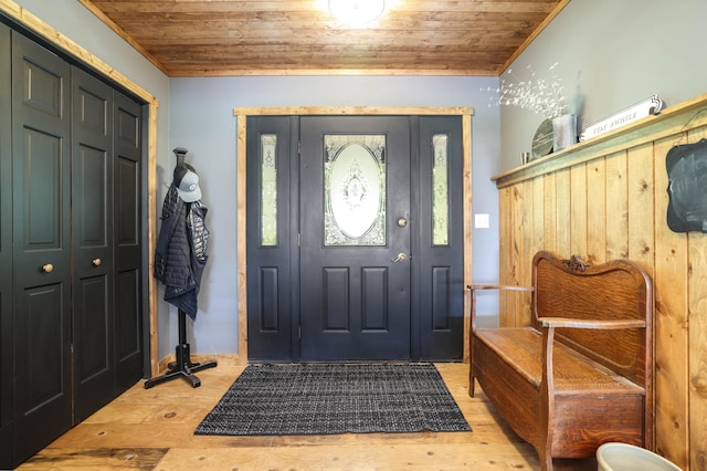 3250 Wild Turkey Ln, Red Wing, MN 55066 - foyer featuring wood ceiling and hardwood / wood-style floors