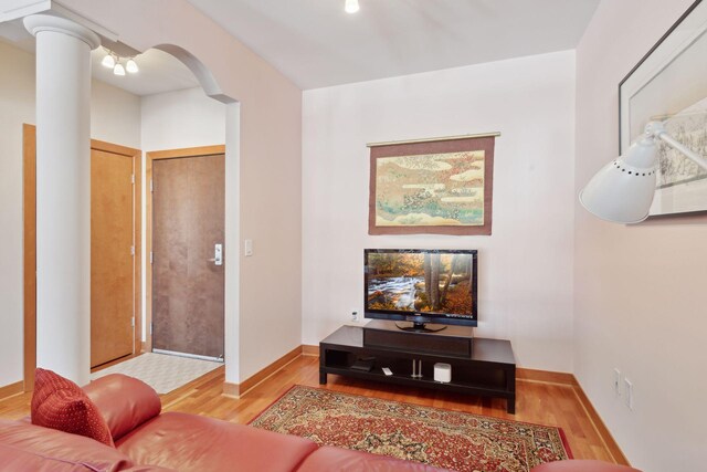 317 Groveland Ave Unit 300, Minneapolis, MN 55403 - photo 13