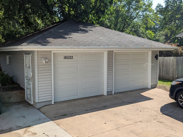 16522 Elm Dr, Minnetonka, MN 55345 - view of detached garage