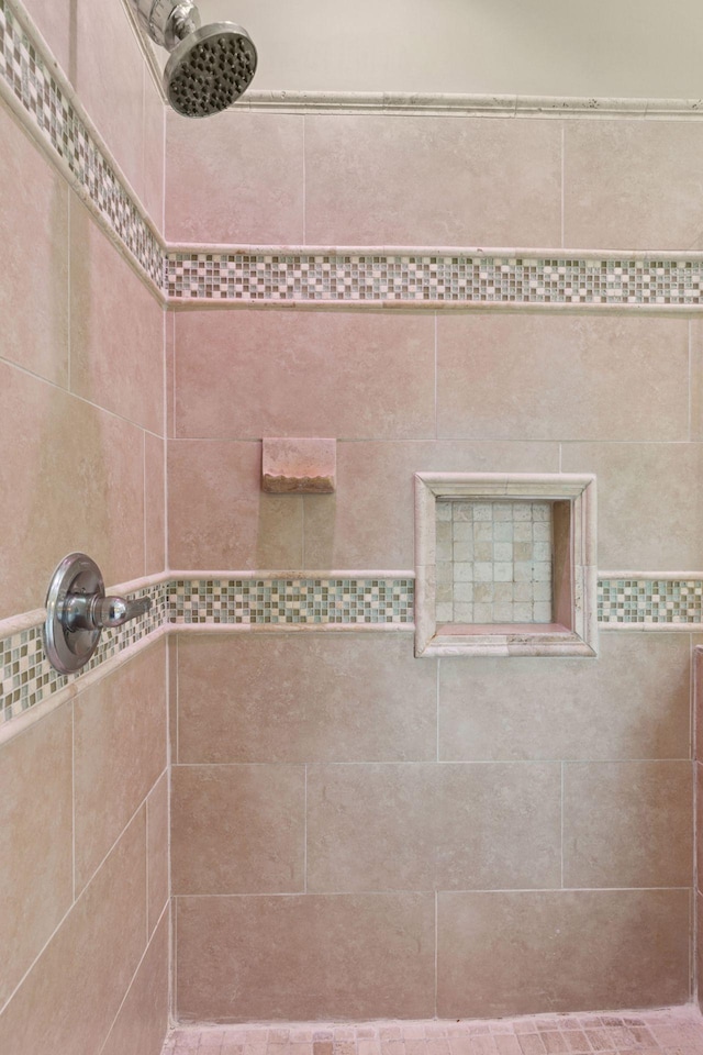 312 Barry Ave N, Wayzata, MN 55391 - bathroom with a tile shower