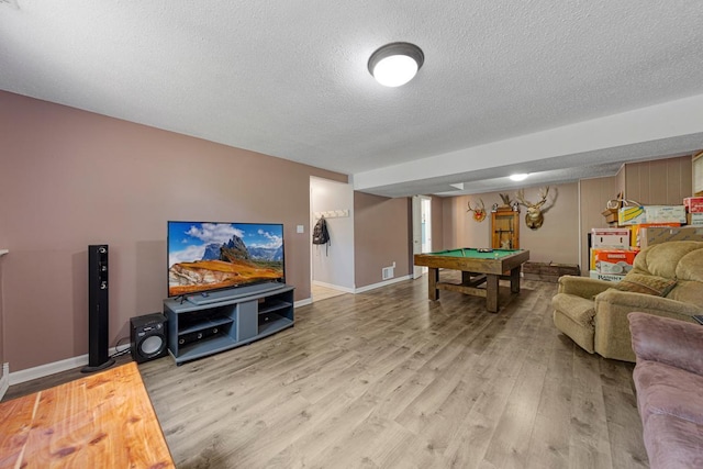432 Garden Rd, Albert Lea, MN 56007 - rec room featuring billiards table, light wood finished floors, a textured ceiling, and baseboards