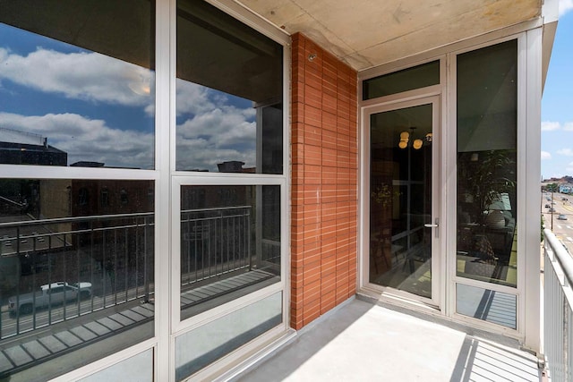 215 10th Ave S Unit 425, Minneapolis, MN 55415 - view of balcony