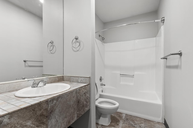 666 Ashland Ave Unit 5, Saint Paul, MN 55104 - bathroom featuring vanity and shower / washtub combination