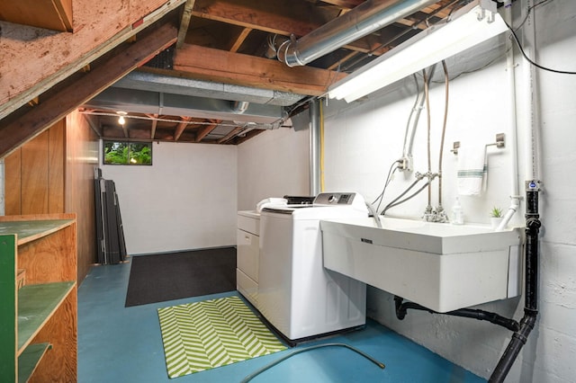4313 Arthur St NE, Columbia Heights, MN 55421 - laundry room with washer and dryer