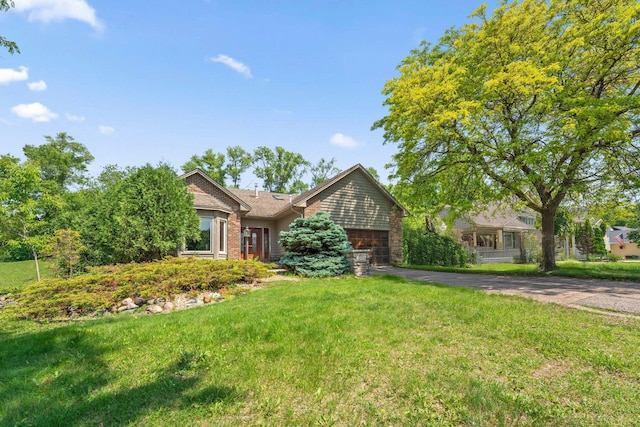 13914 Duluth Dr, Apple Valley, MN 55124 - single story home with an attached garage, brick siding, driveway, and a front lawn