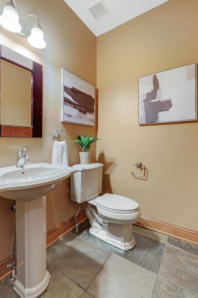 904 Ridgecrest Dr, Carver, MN 55315 - bathroom with baseboards and toilet