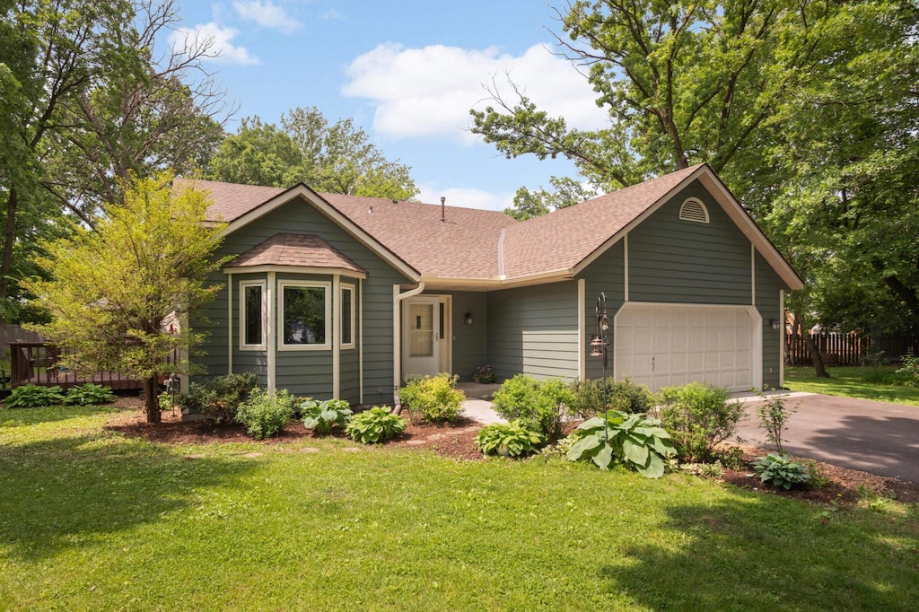 2745 Maplewood Cir, Monticello, MN 55362 - photo 1