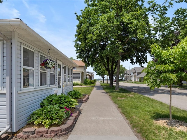 311 Franklin St, Lake City, MN 55041 - view of yard