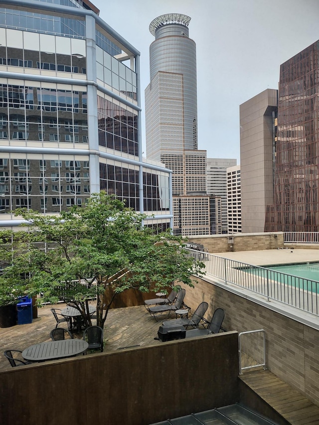 433 7th St Unit 1603, Minneapolis, MN 55415 - view of swimming pool with a view of city
