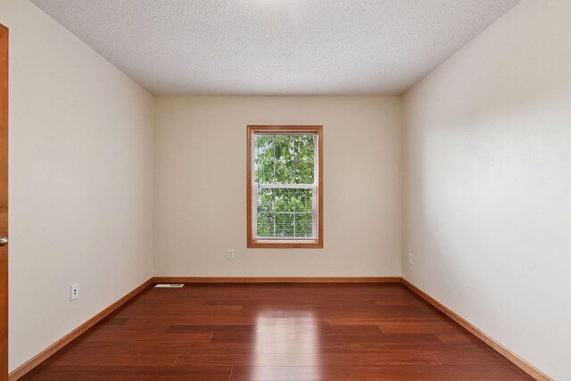 9477 Glacier Rd, Minnetrista, MN 55375 - photo 15