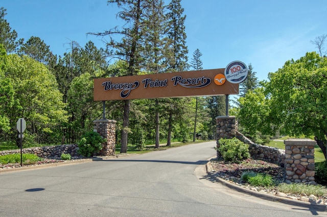 30203 Circle Dr, Breezy Point, MN 56472 - view of community sign