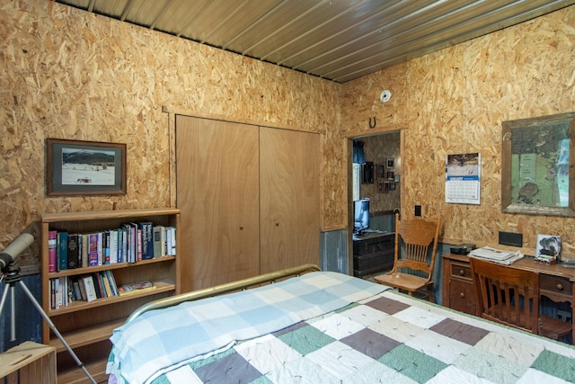 19214 County Road 12, Irondale Twp, MN 56455 - bedroom featuring a closet