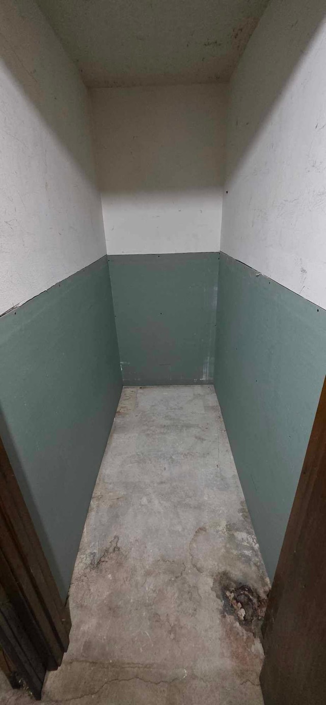 17548 749th Ave, Albert Lea Twp, MN 56007 - view of hallway