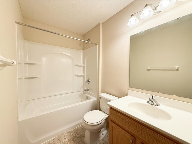 3100 212th St W, Farmington, MN 55024 - full bathroom with toilet, vanity, shower / washtub combination, and a textured ceiling