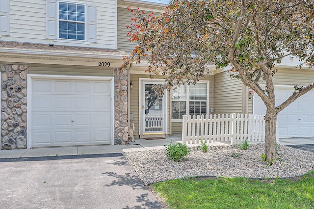 2029 Poppy Dr, Chanhassen, MN 55317 - photo 1