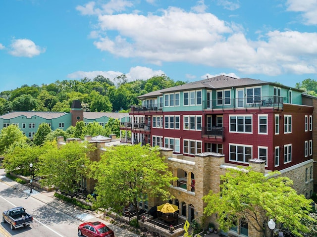650 Main St N Unit B05, Stillwater, MN 55082 - view of property with uncovered parking