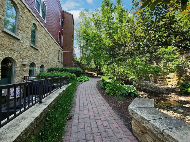 650 Main St N Unit B05, Stillwater, MN 55082 - view of community